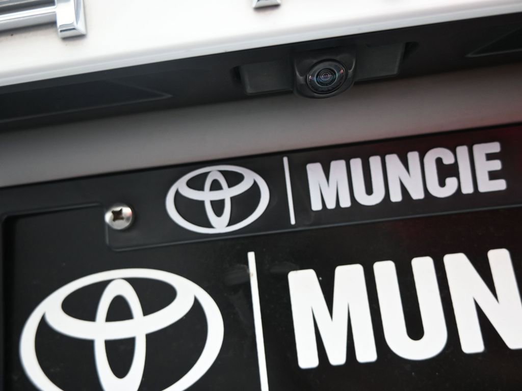 Used 2024 Toyota Camry SE w/ Convenience Package image 37