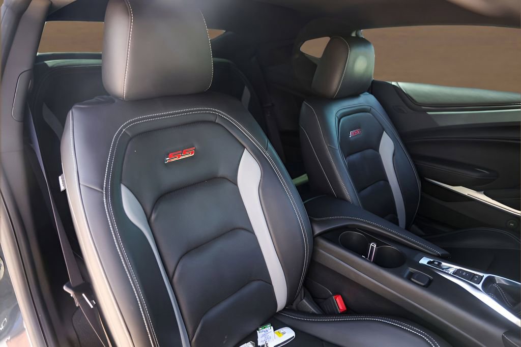 Used 2022 Chevrolet Camaro SS image 28