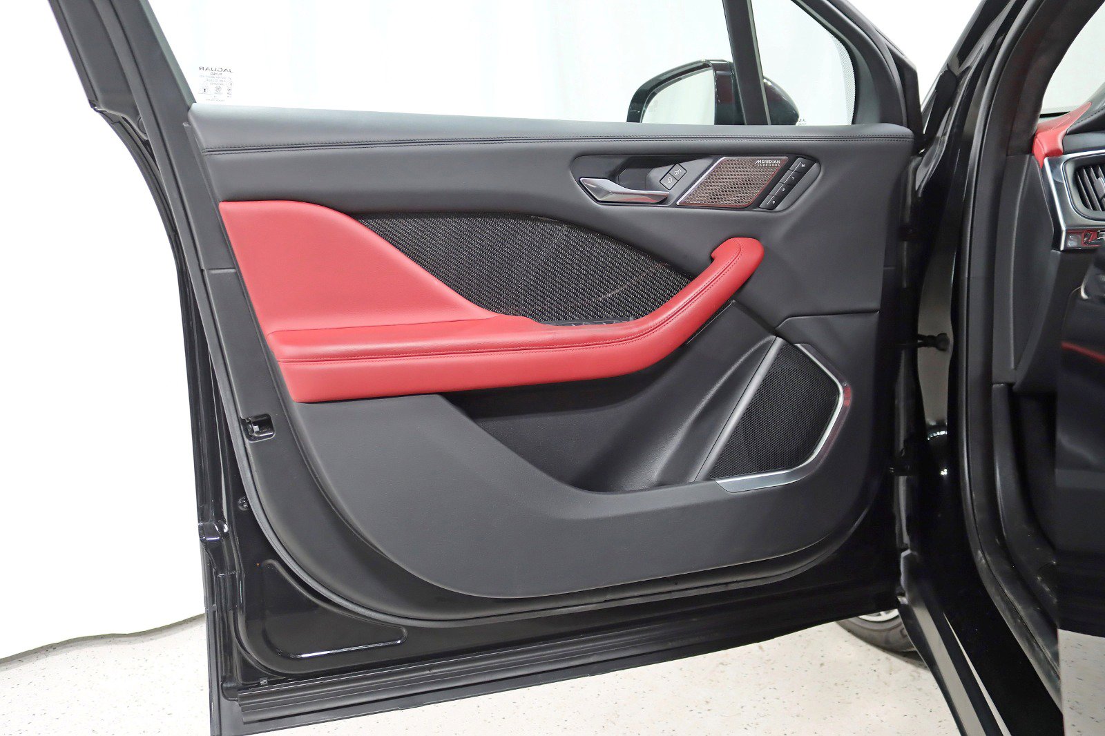 Used 2020 Jaguar I-PACE HSE image 33