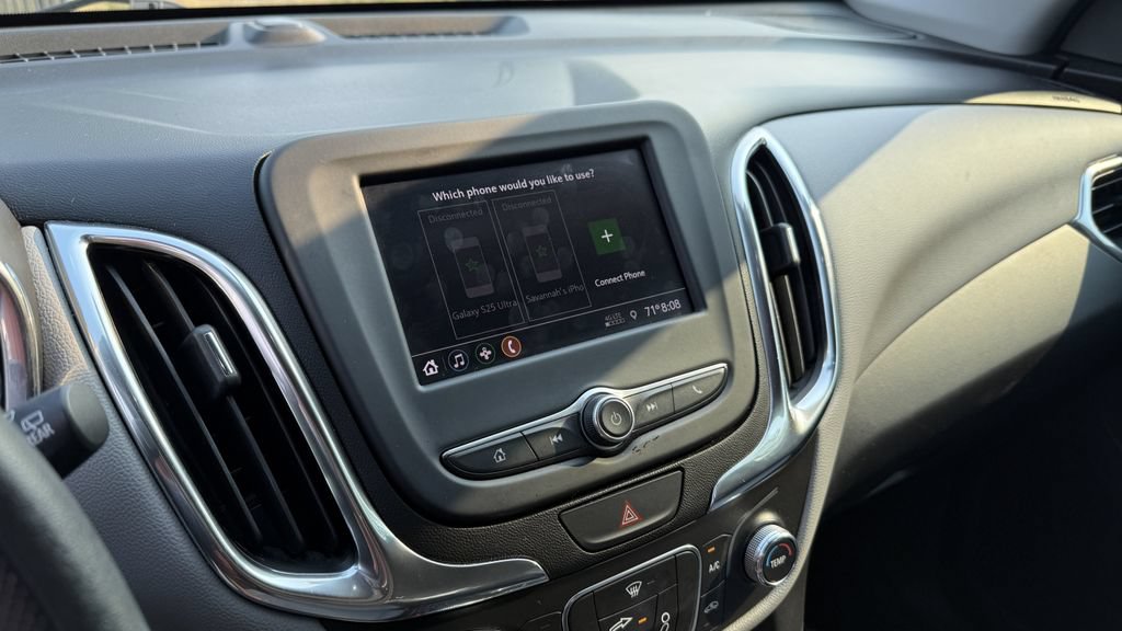 Used 2020 Chevrolet Equinox LS w/ LS Convenience Package FWD image 4