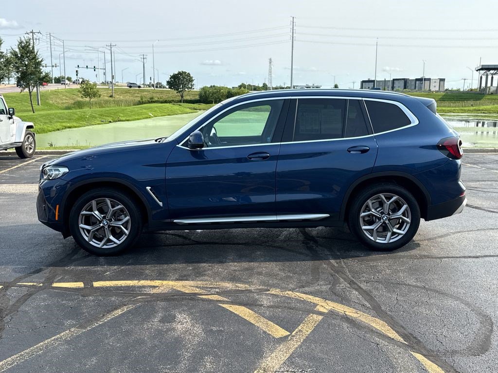 Used 2023 BMW X3 xDrive30i w/ Premium Package AWD/4WD image 8