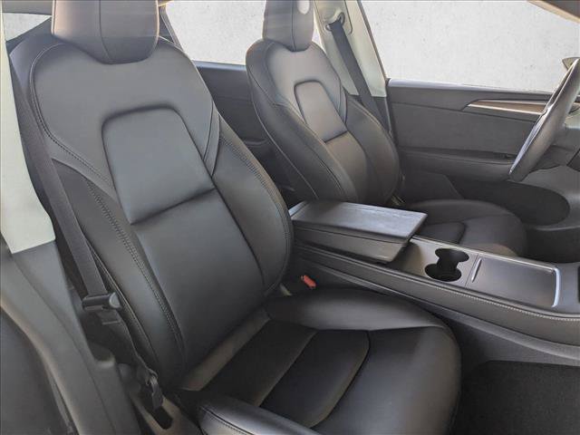 Used 2024 Tesla Model Y Long Range RWD image 23