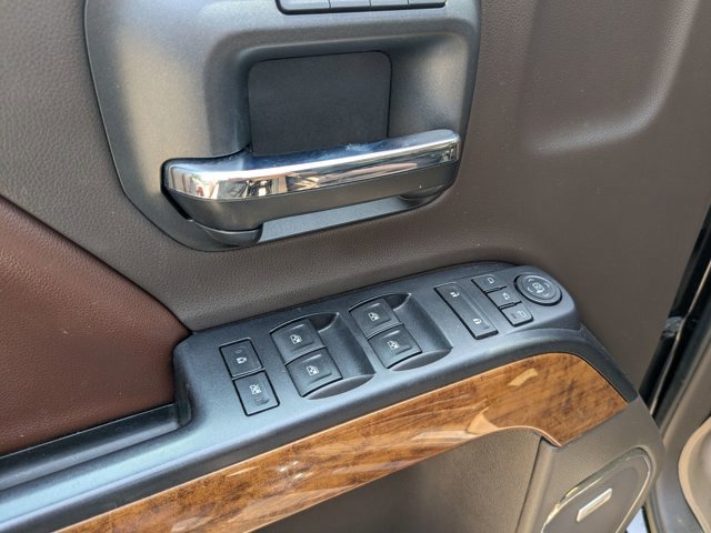Used 2016 Chevrolet Silverado 1500 High Country w/ High Country Premium Package AWD/4WD image 8