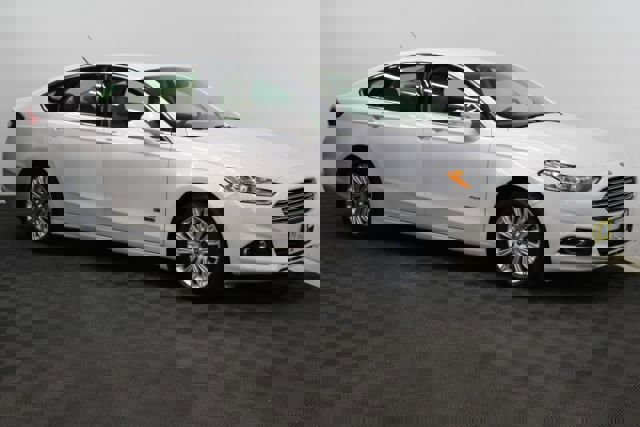 Used 2014 Ford Fusion Energi SE image 1