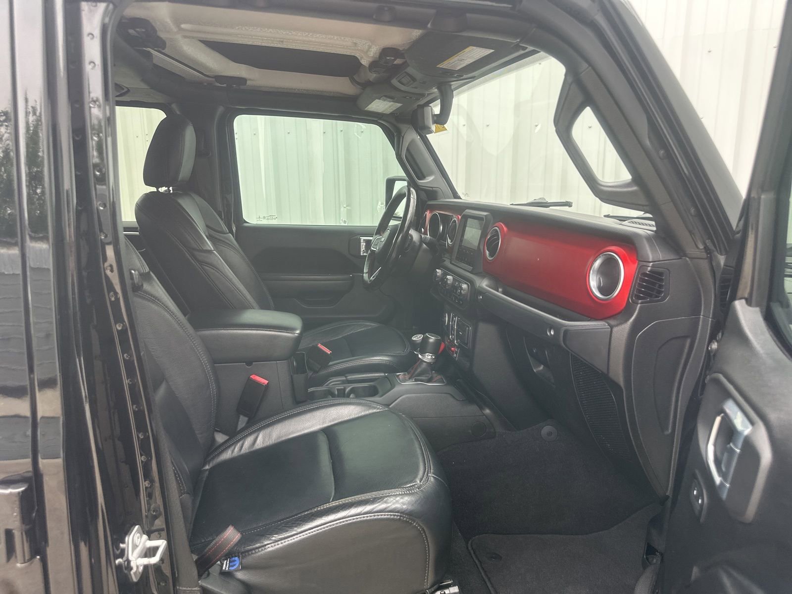 Used 2021 Jeep Gladiator Rubicon AWD/4WD image 15