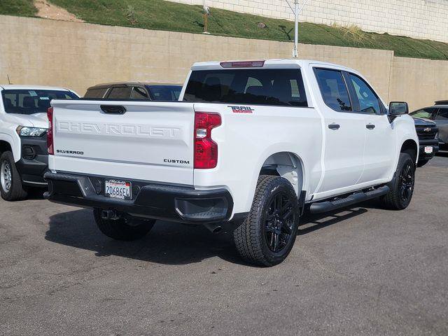 Used 2024 Chevrolet Silverado 1500 Custom Trail Boss w/ Turbomax Blackout Package AWD/4WD image 6