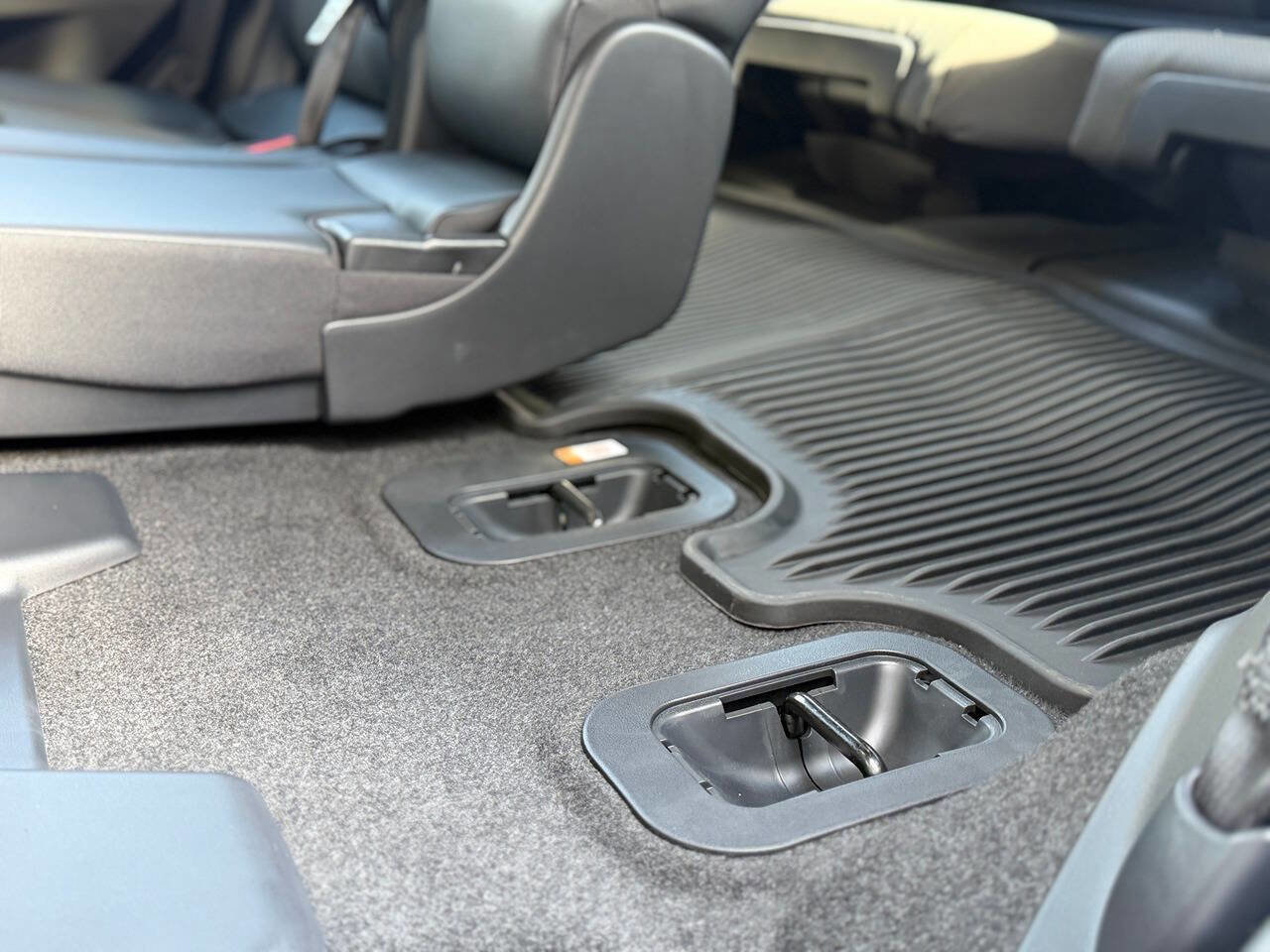 Used 2024 Lexus GX 550 w/ Accessory Package (Z1) image 45