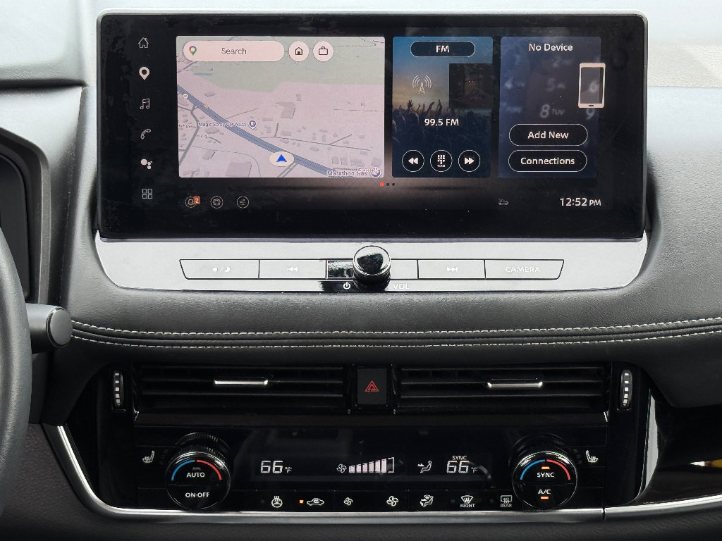 Used 2024 Nissan Rogue SL image 11