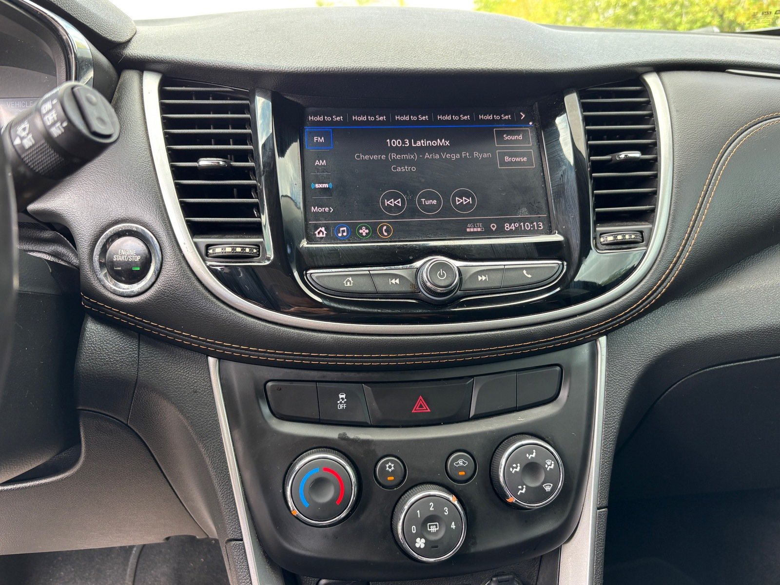 Used 2022 Chevrolet Trax LT w/ LT Convenience Package FWD image 14
