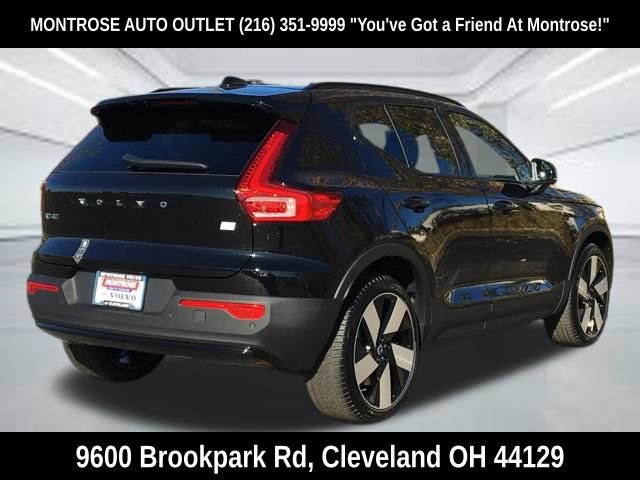 New 2024 Volvo XC40 Recharge Plus w/ Protection Package Premier RWD image 7