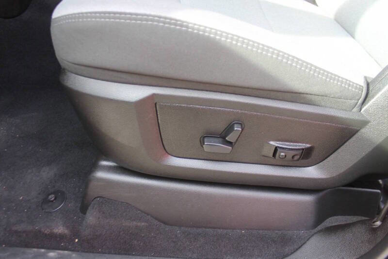 Used 2024 RAM 2500 Big Horn w/ Bed Utility Group image 18