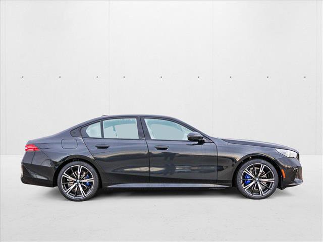 Used 2025 BMW 530i xDrive w/ Executive Package image 4