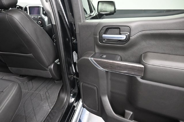 Used 2020 Chevrolet Silverado 1500 LTZ w/ LTZ Premium Package AWD/4WD image 23