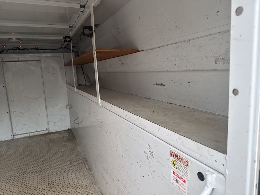 Used 2016 Ford E-350 and Econoline 350 Super Duty w/ Power Windows & Locks Group image 26