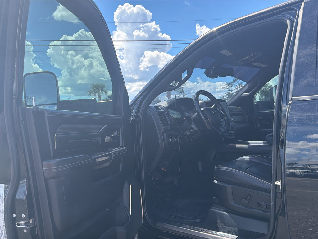 Used 2022 RAM 2500 Limited w/ Night Edition AWD/4WD image 7