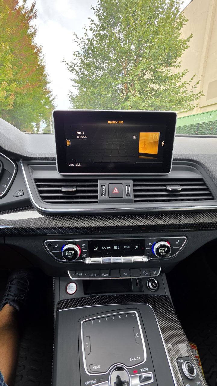 Used 2018 Audi SQ5 Premium Plus w/ Navigation Package AWD/4WD image 11