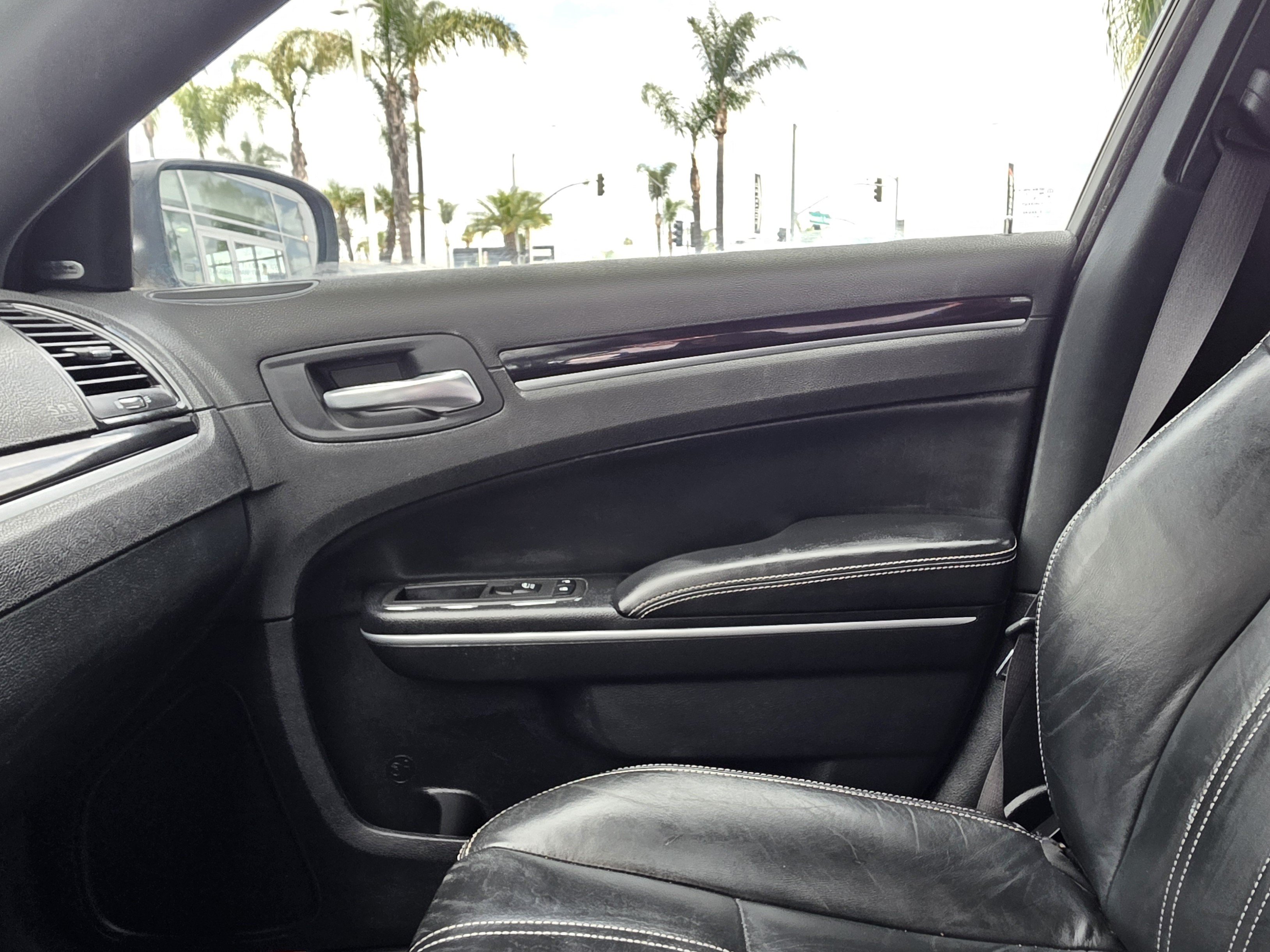 Certified 2022 Chrysler 300 S RWD image 18