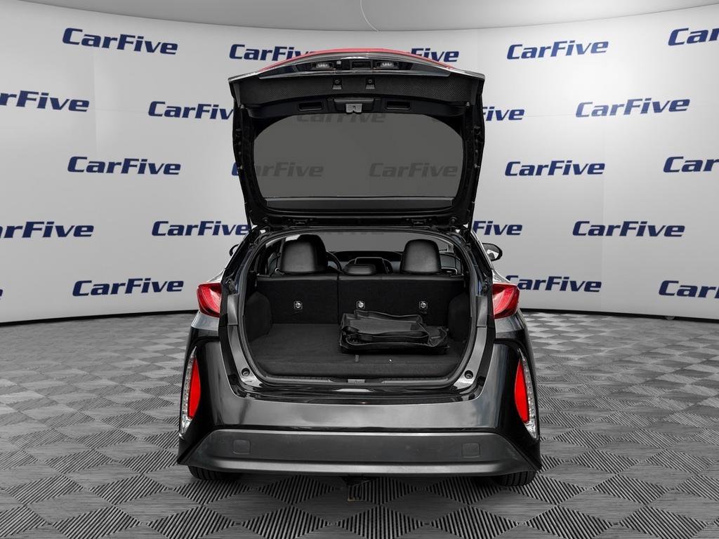 Used 2022 Toyota Prius Prime XLE FWD image 11
