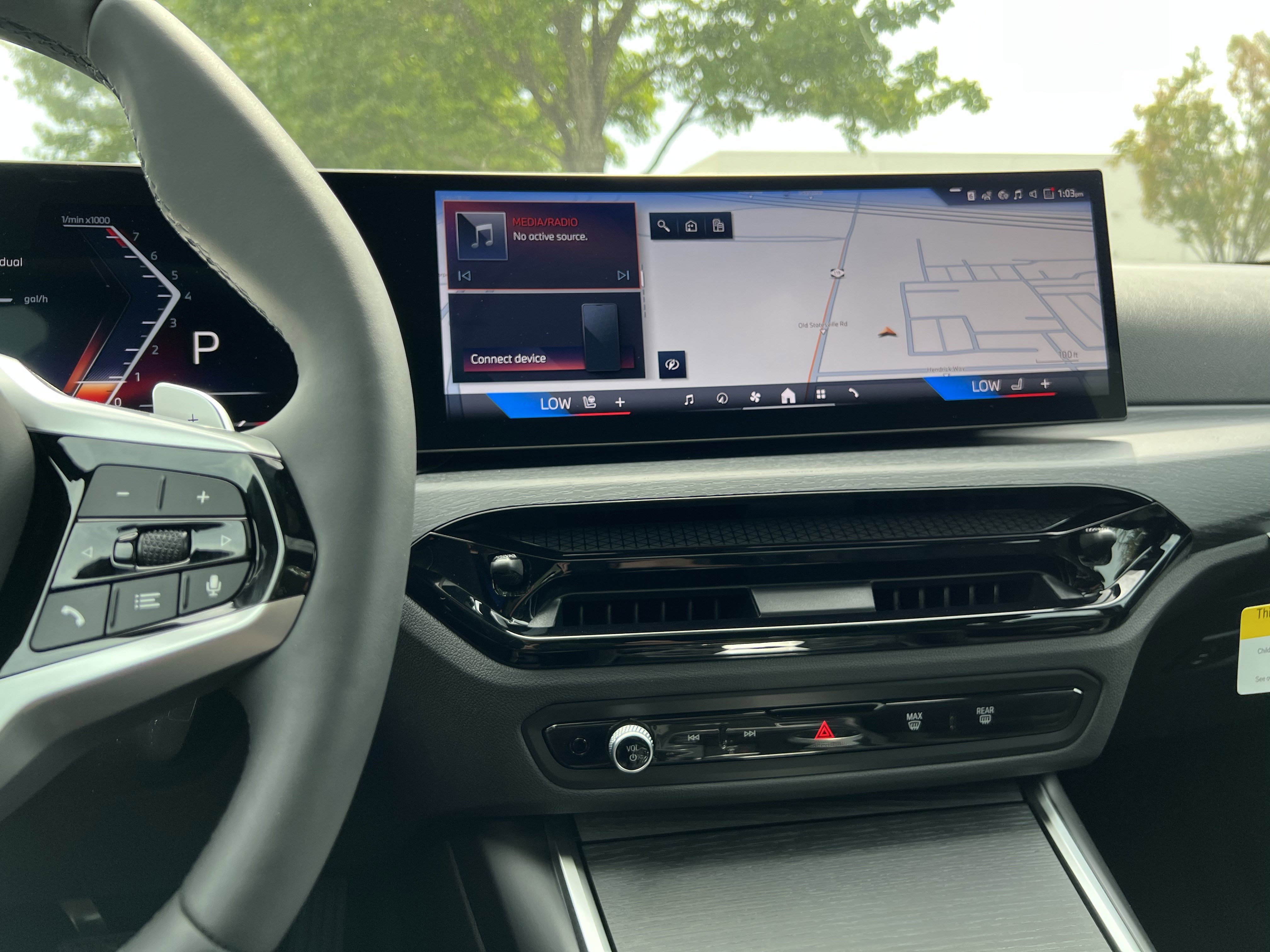 Certified 2025 BMW 330i xDrive Sedan w/ Premium Package AWD/4WD image 25