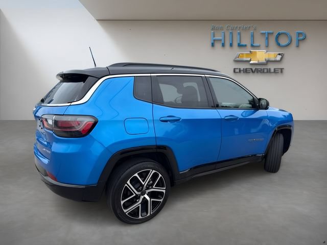 Used 2025 Jeep Compass Limited w/ Elite Group AWD/4WD image 5