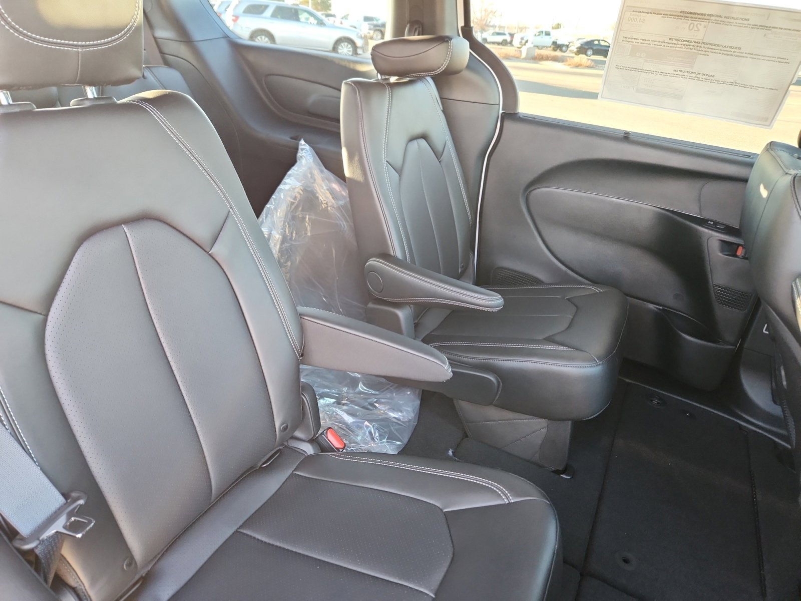 New 2026 Chrysler Pacifica Select w/ S Appearance Package AWD/4WD image 19