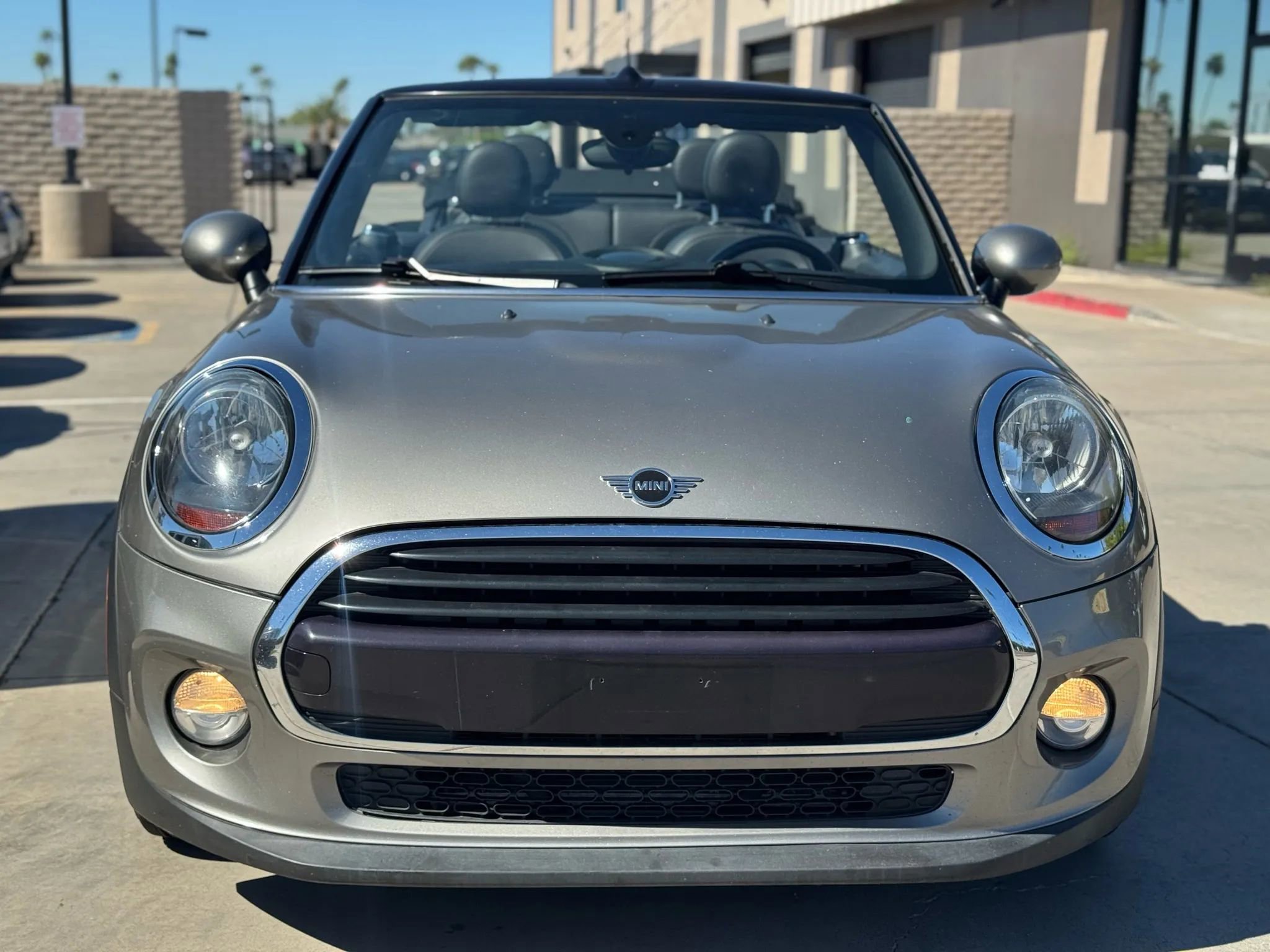 Used 2019 MINI Cooper Convertible image 3