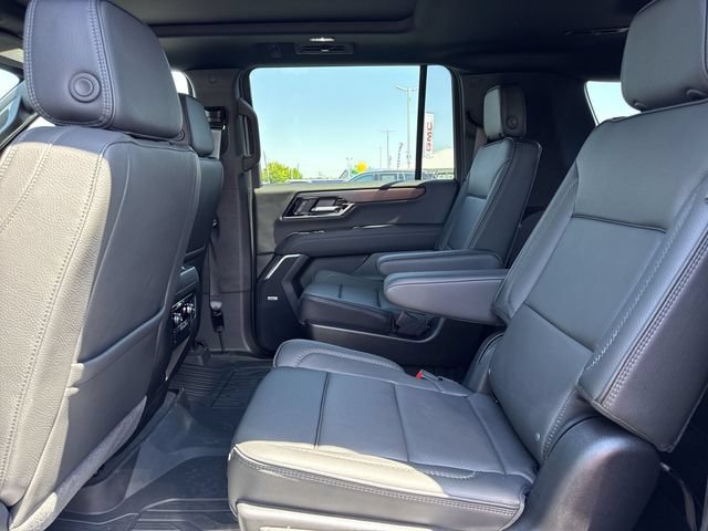 New 2026 GMC Yukon XL Denali w/ Sun & Power Step Package AWD/4WD image 11