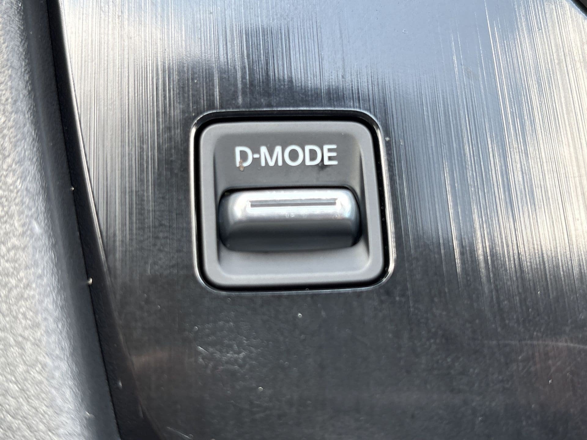 Used 2026 Nissan Rogue Dark Armor FWD image 9