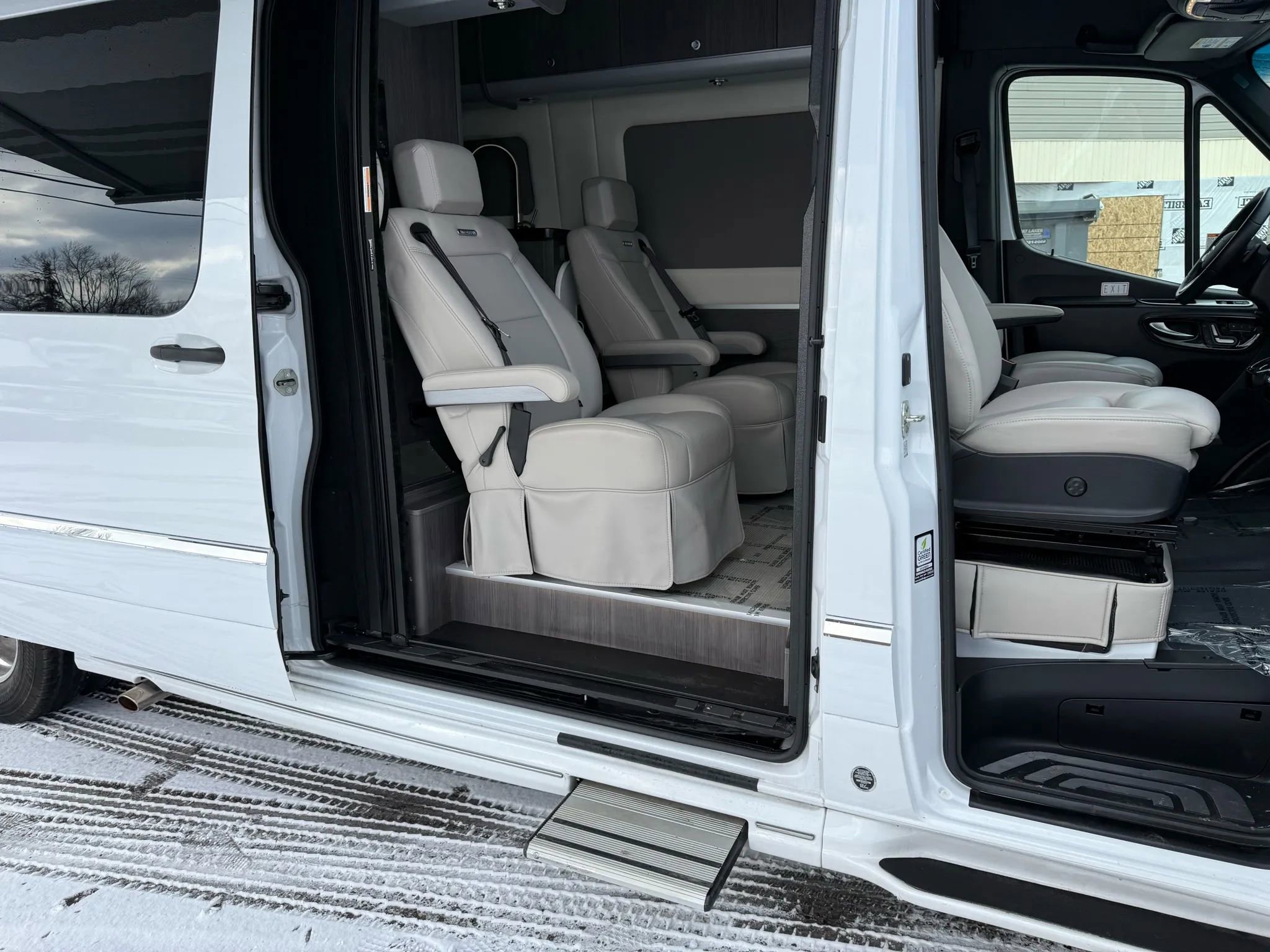 Used 2022 Mercedes-Benz Sprinter 3500 w/ Parking Package image 48