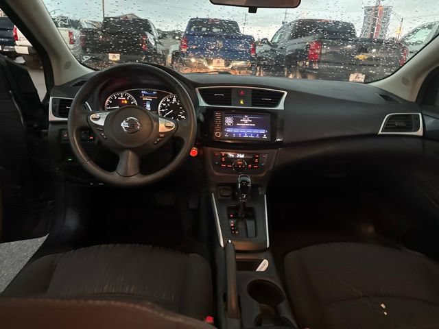 Used 2019 Nissan Sentra SV FWD image 13