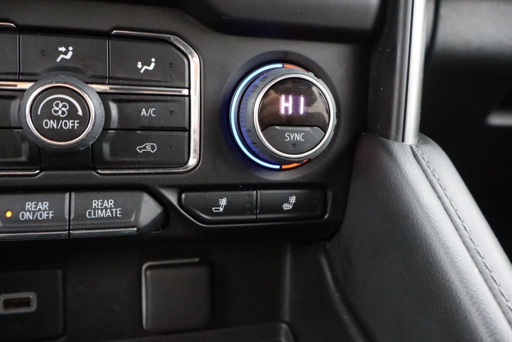 Used 2022 Chevrolet Tahoe Z71 w/ Luxury Package image 12