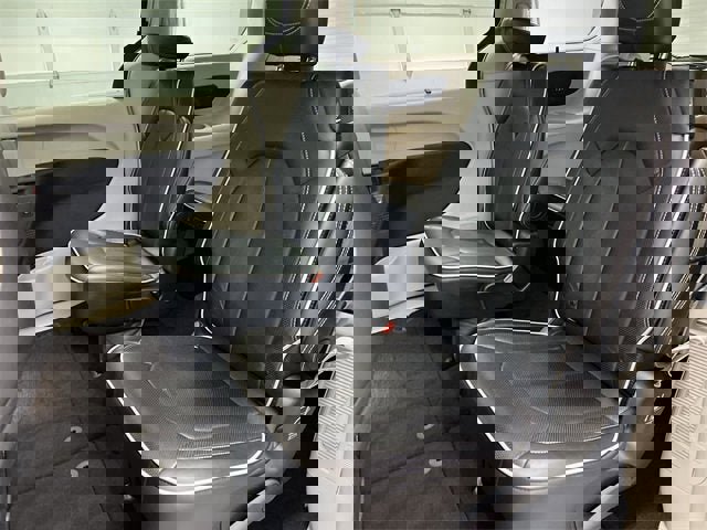 Used 2022 Chrysler Pacifica Limited image 26