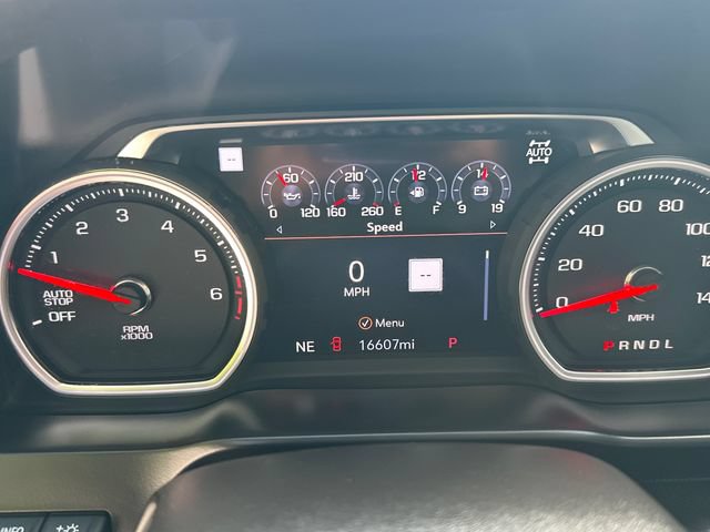Used 2019 Chevrolet Silverado 1500 High Country w/ Technology Package AWD/4WD image 28