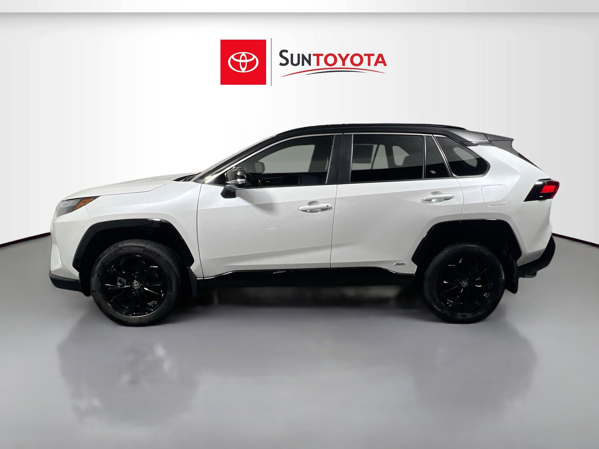 Used 2024 Toyota RAV4 XSE image 7
