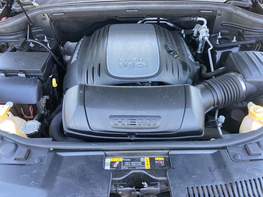 Used 2022 Dodge Durango R/T w/ Blacktop Package AWD/4WD image 26