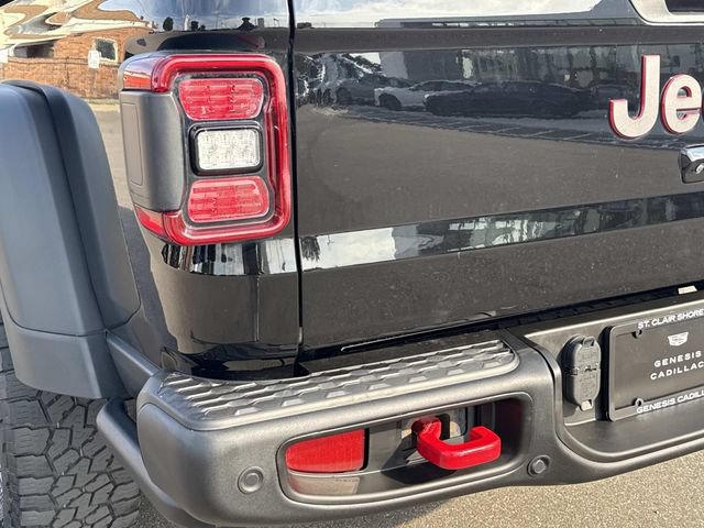 Used 2023 Jeep Gladiator Rubicon w/ Cold Weather Group AWD/4WD image 39