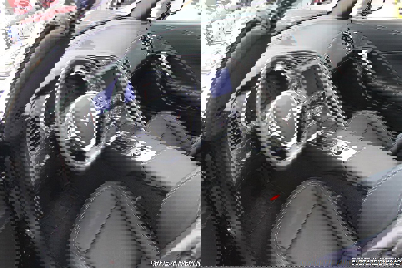 Used 2016 Chevrolet Corvette Stingray Convertible w/ 2LT Preferred Equipment Group RWD image 32