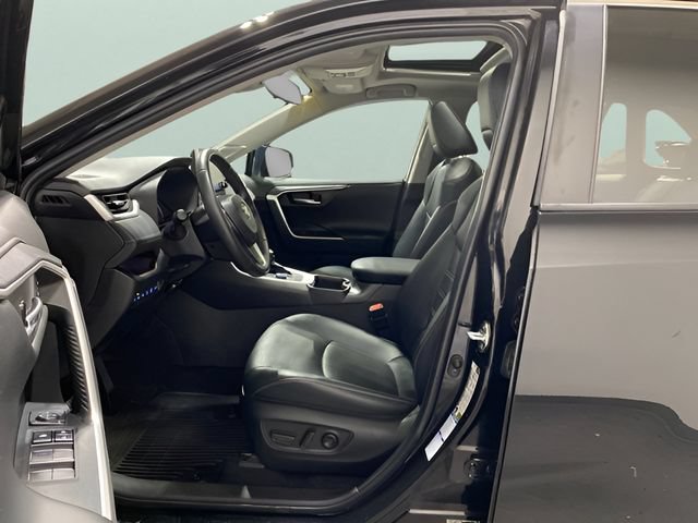 Used 2022 Toyota RAV4 Limited AWD/4WD image 11