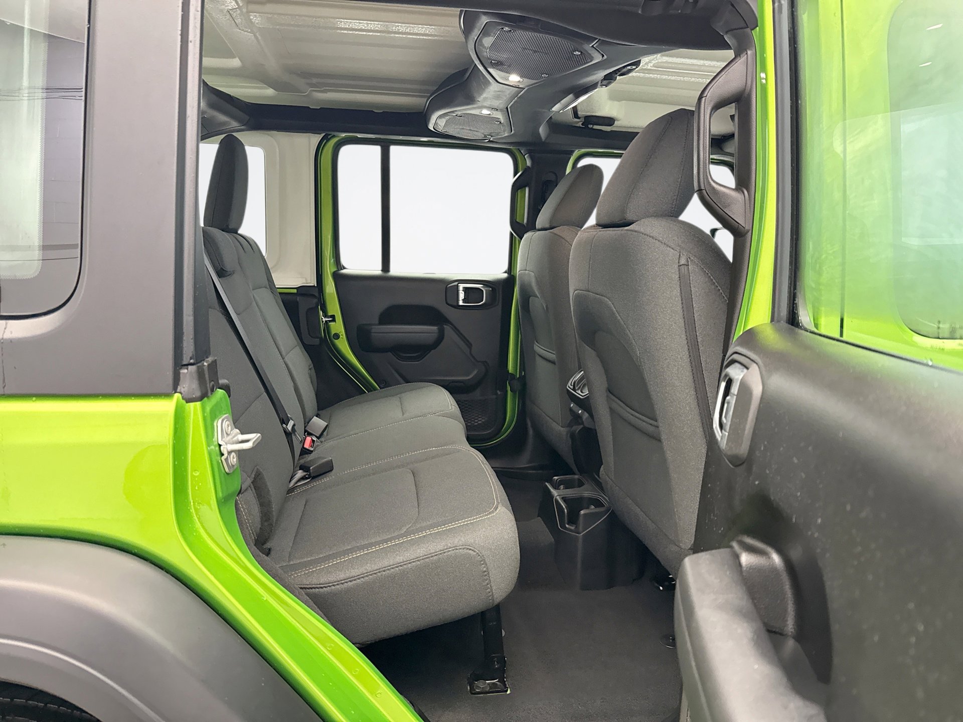 Used 2025 Jeep Wrangler Sport image 17