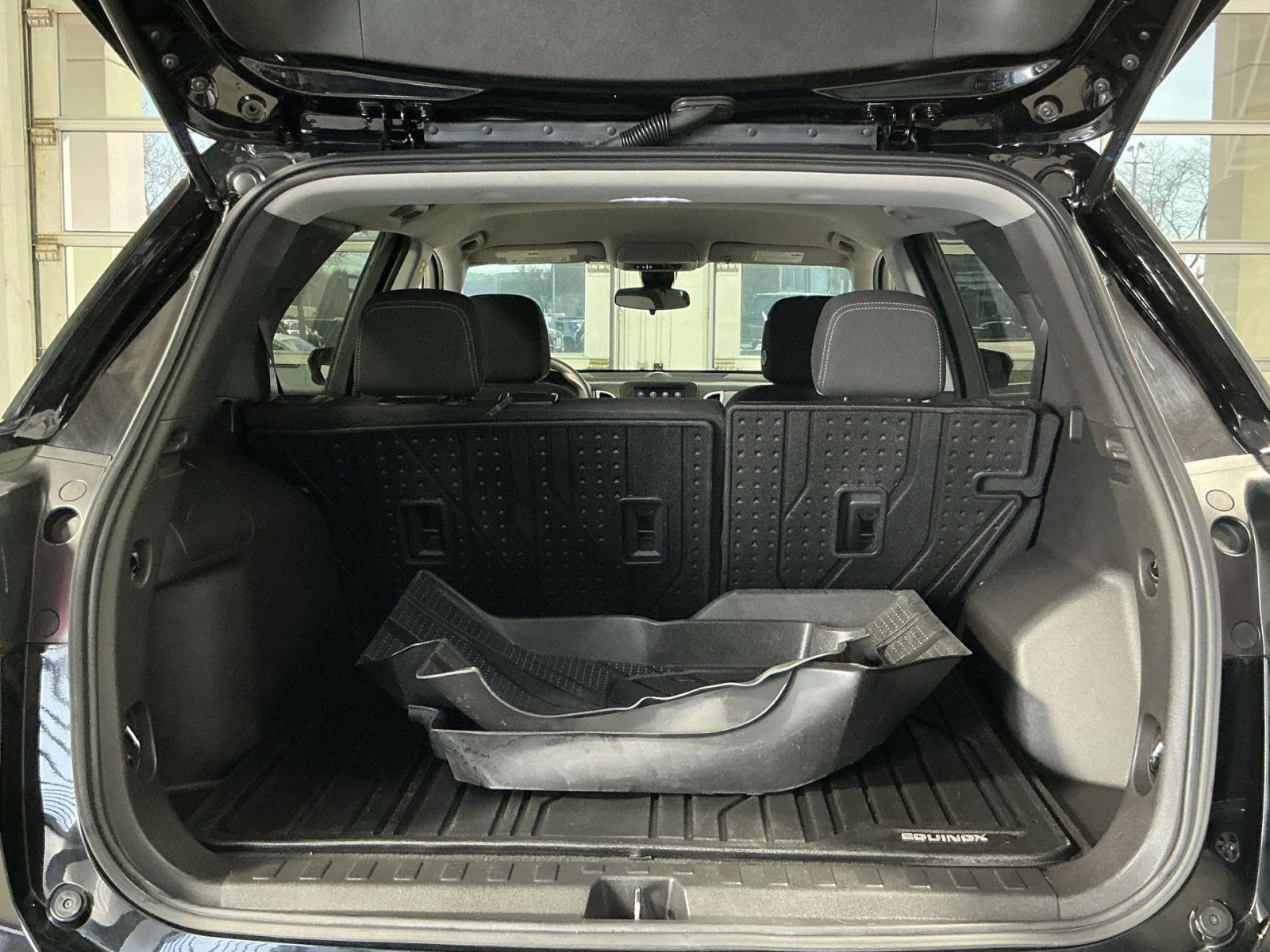 Used 2023 Chevrolet Equinox LS w/ LS Convenience Package image 32