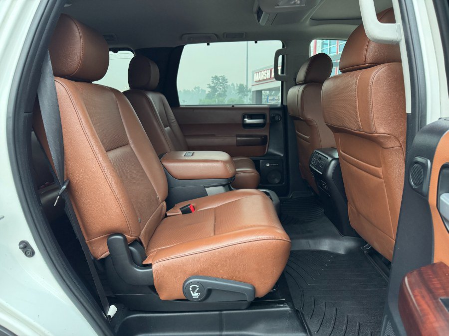 Used 2016 Toyota Sequoia Platinum AWD/4WD image 19