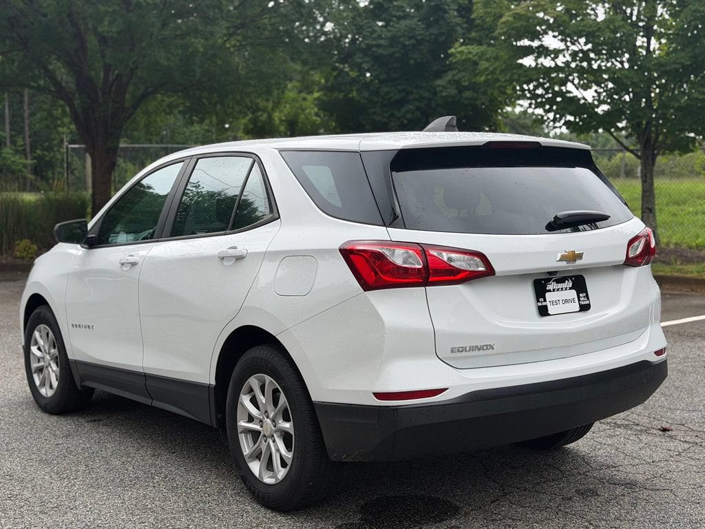Used 2020 Chevrolet Equinox LS FWD image 3