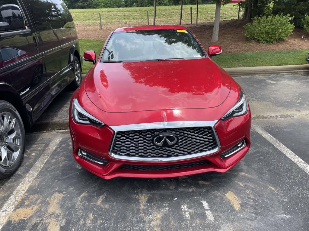 Used 2022 INFINITI Q60 3.0t Luxe w/ Essential Package RWD image 2