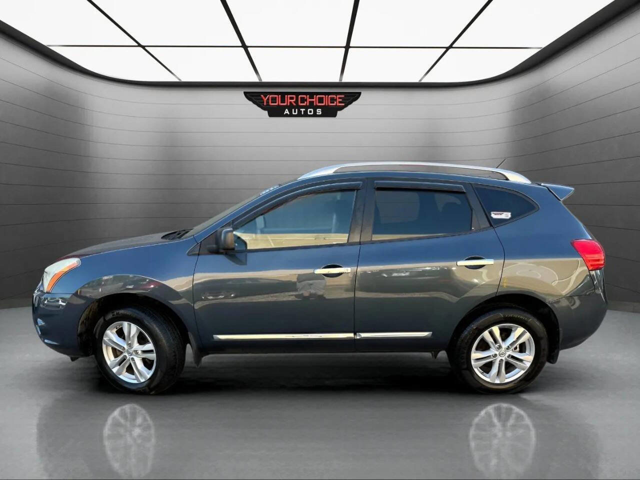 Used 2015 Nissan Rogue S w/ Convenience Package image 2