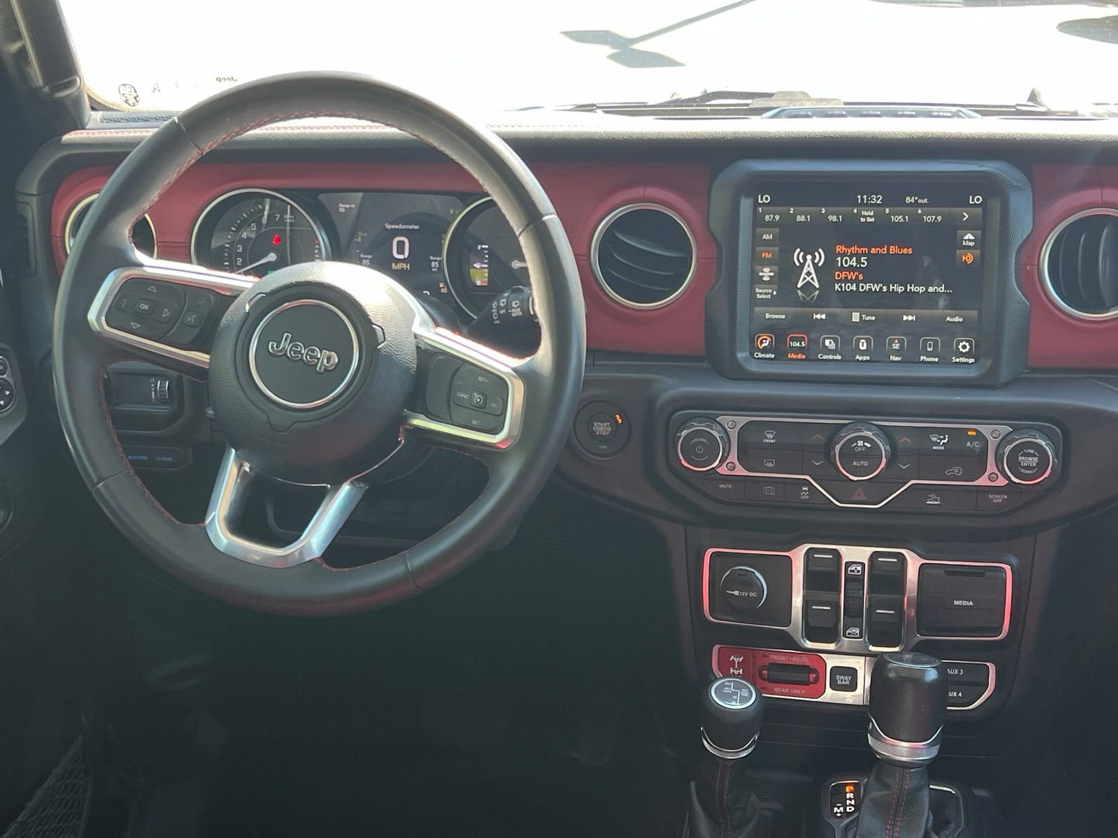 Used 2023 Jeep Wrangler Unlimited Rubicon 4xe AWD/4WD image 18