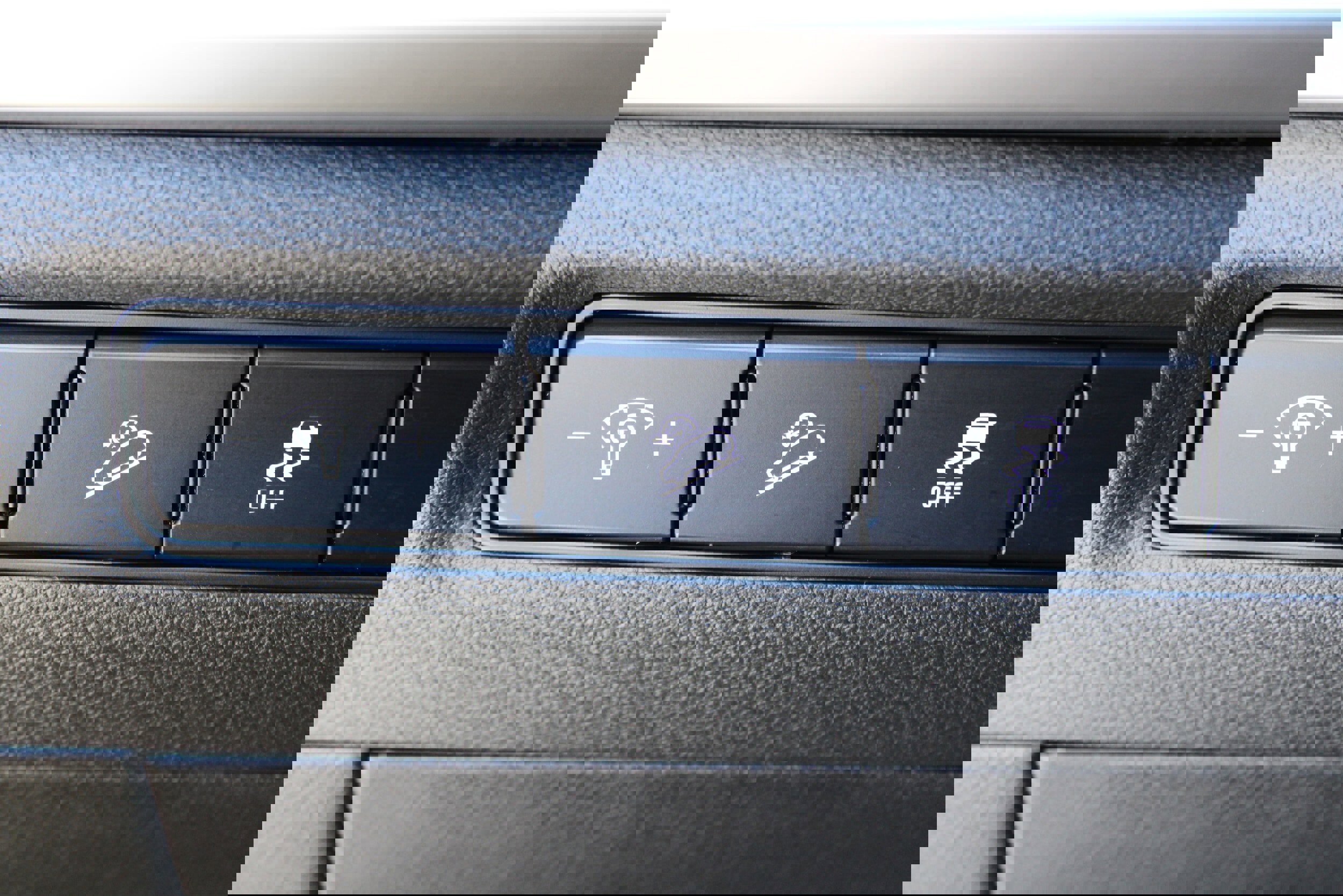 Used 2024 Kia Telluride S image 19