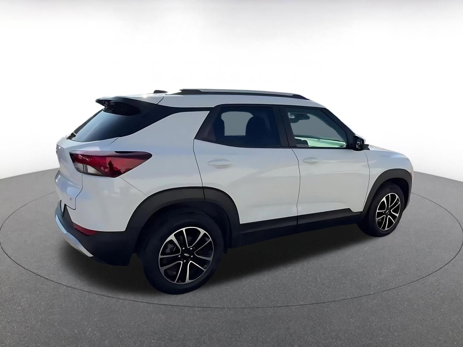 Used 2025 Chevrolet TrailBlazer LT image 12