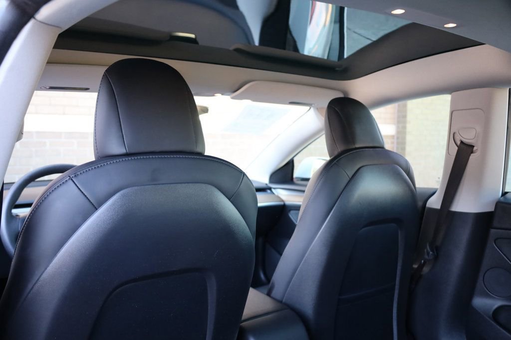 Used 2021 Tesla Model 3 Standard Range Plus image 19