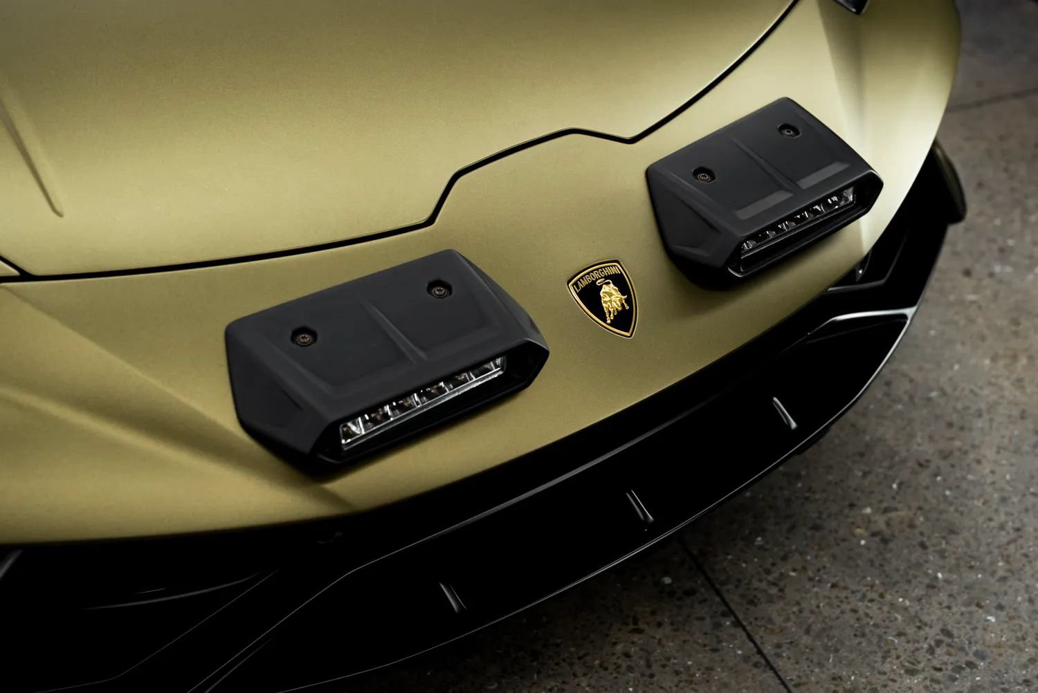 Used 2024 Lamborghini Huracan Sterrato AWD/4WD image 12