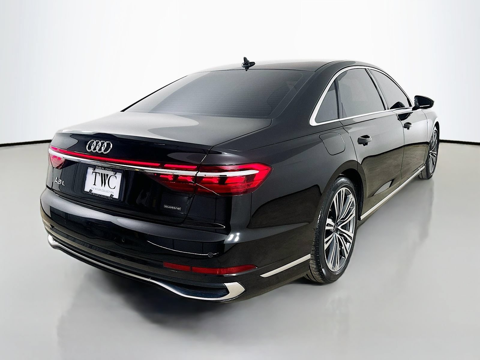Used 2023 Audi A8 L 3.0T w/ Comfort Plus Package AWD/4WD image 5